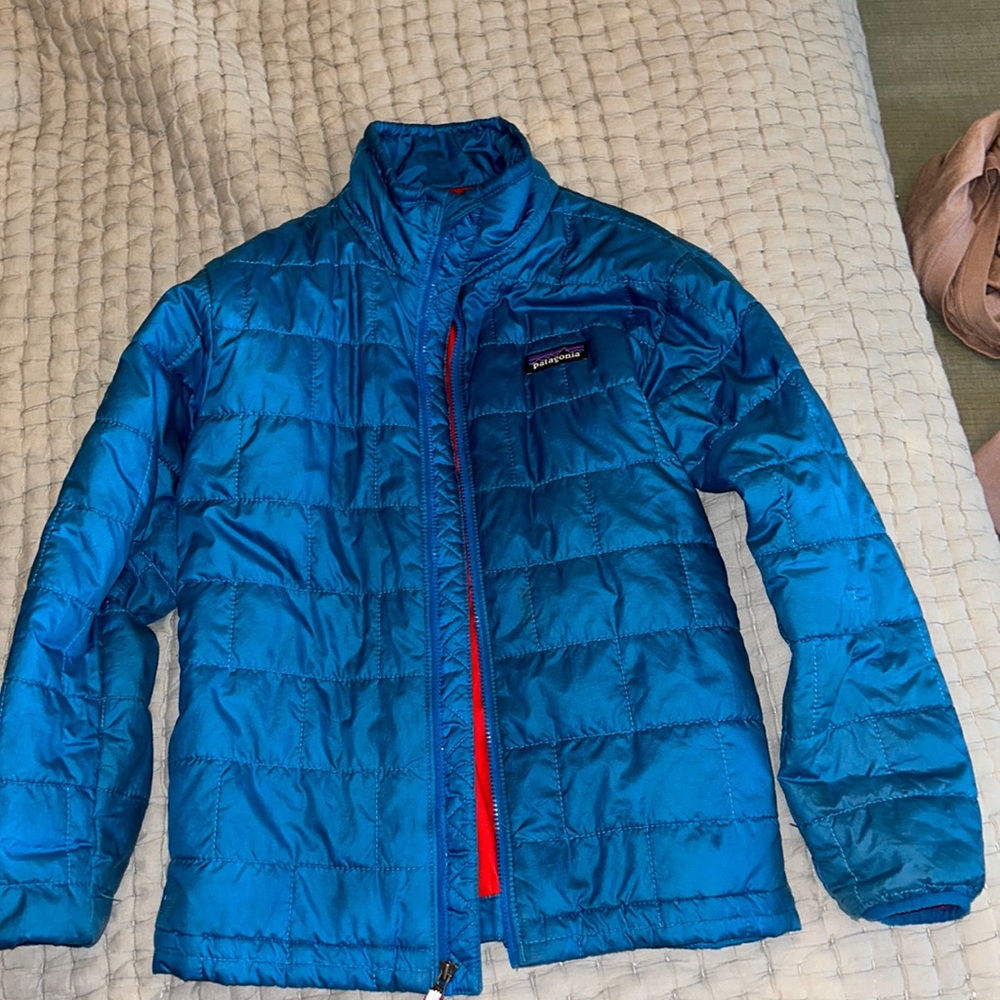 Patagonia jacket- boys size small (7-8)
